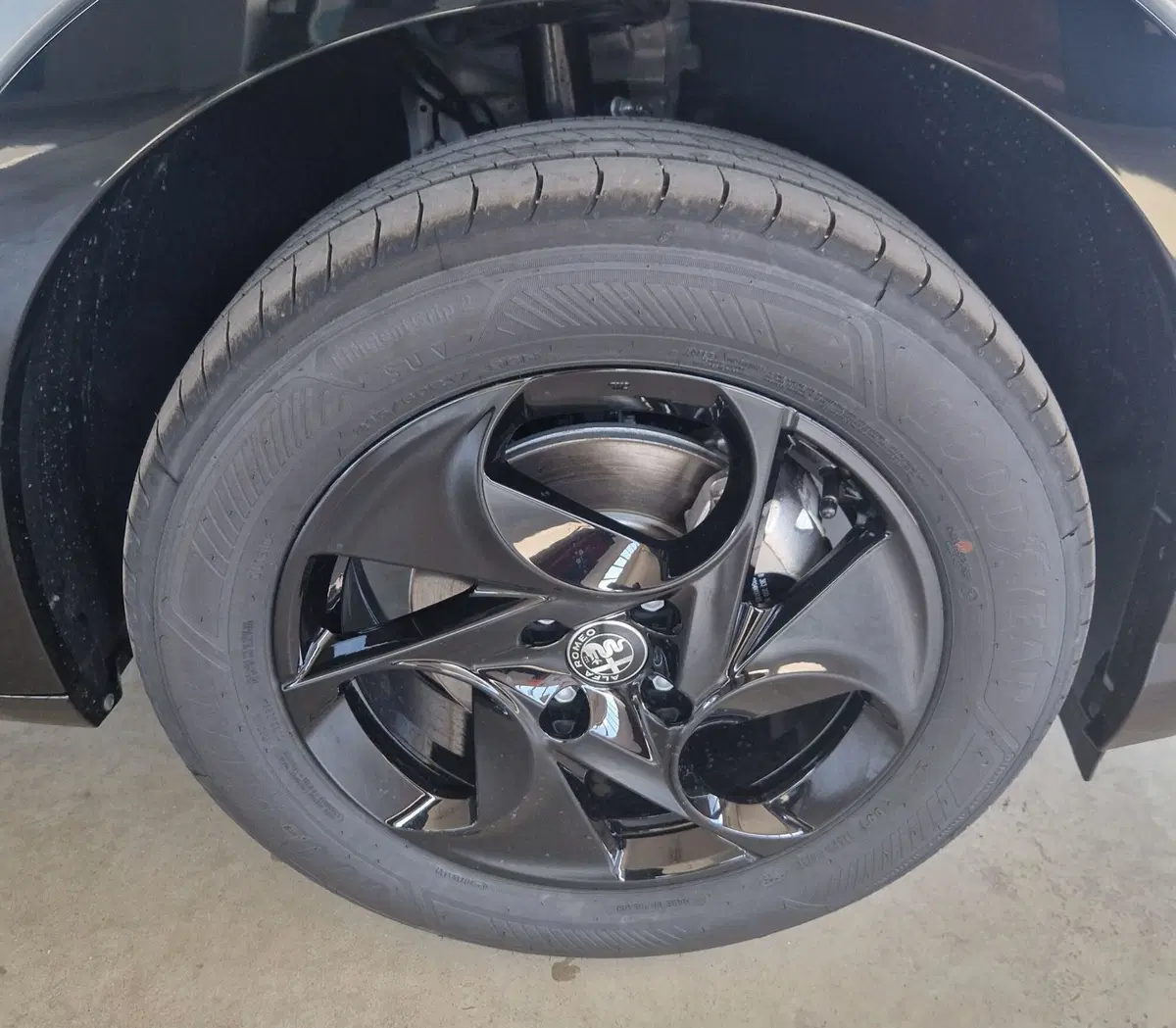 Alfa Romeo Junior nuova a Terni (14)