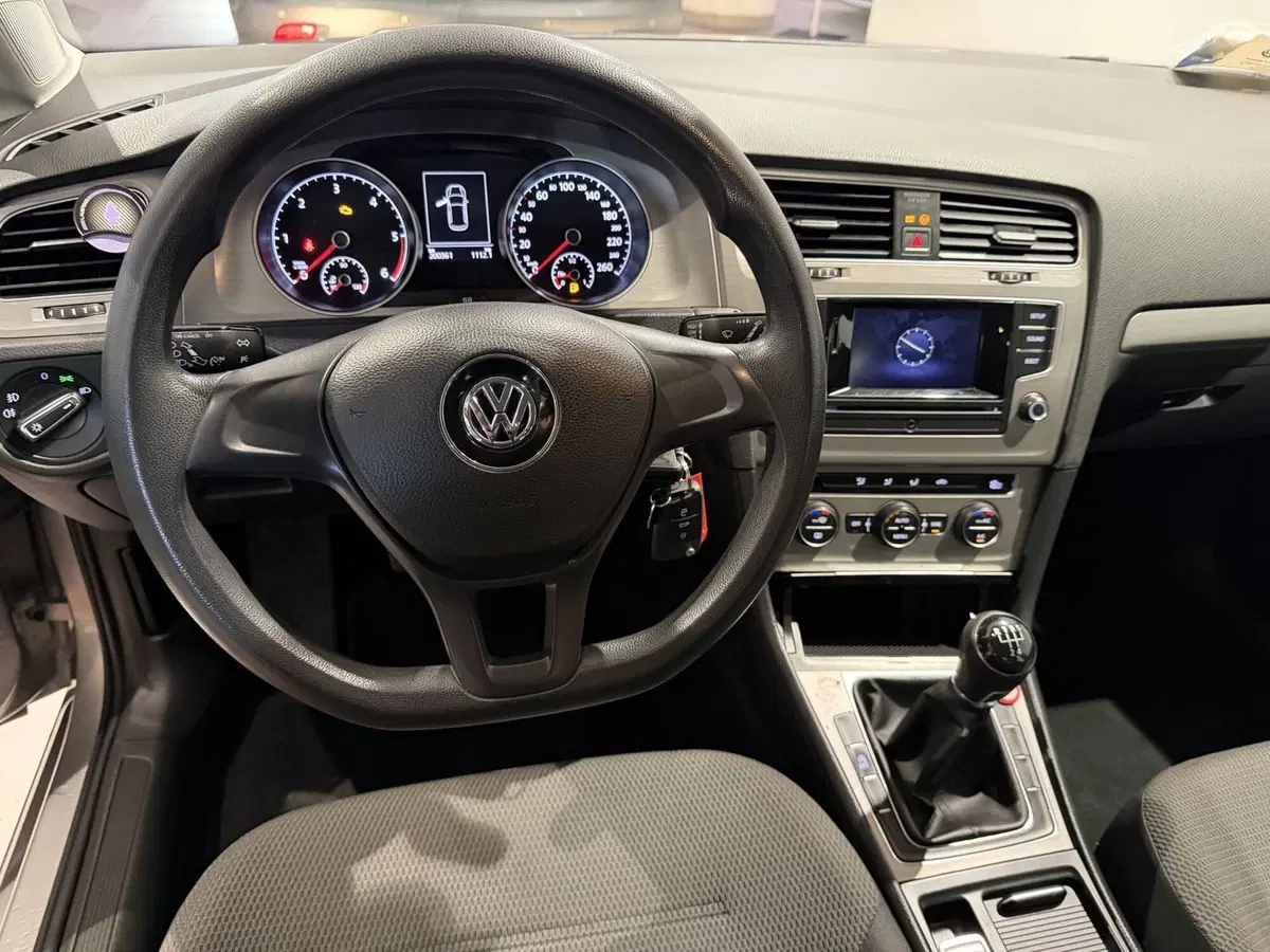 Volkswagen Golf usata a Genova (11)
