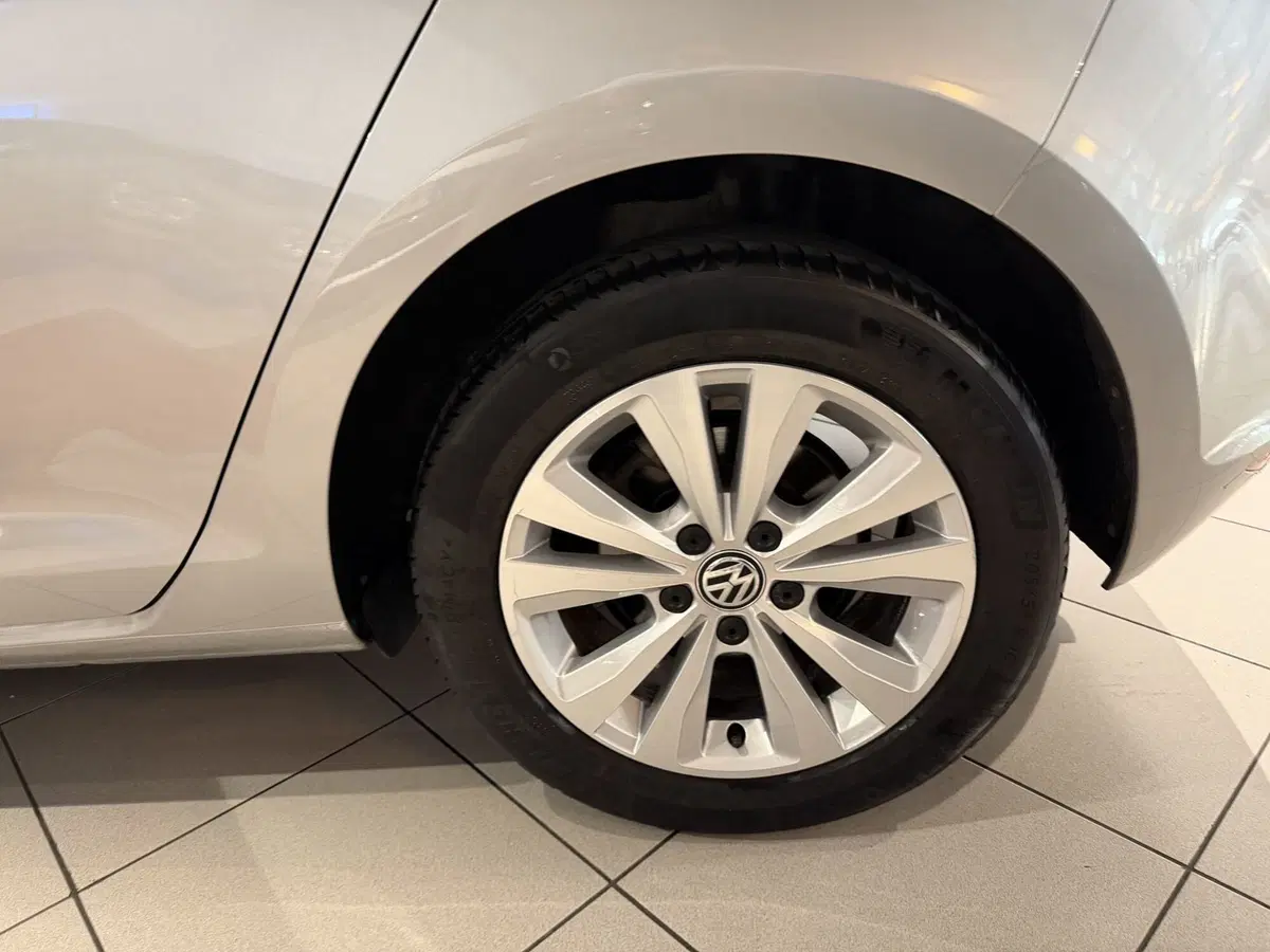 Volkswagen Golf usata a Genova (14)