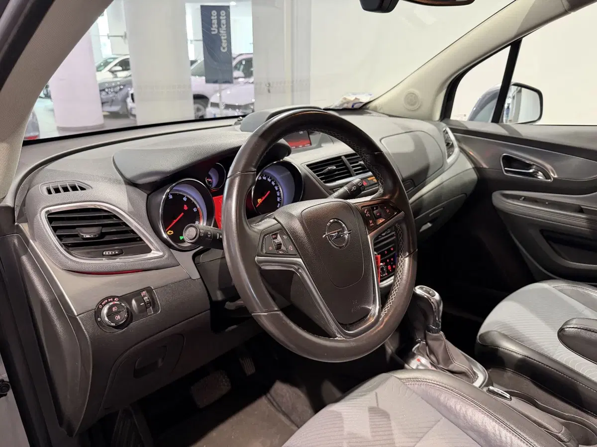Opel Mokka usata a Genova (8)