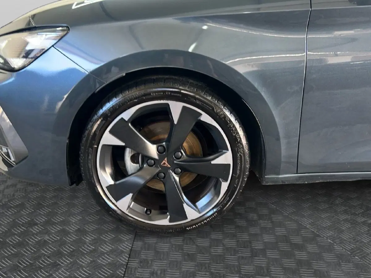 Cupra Leon usata a Roma (9)