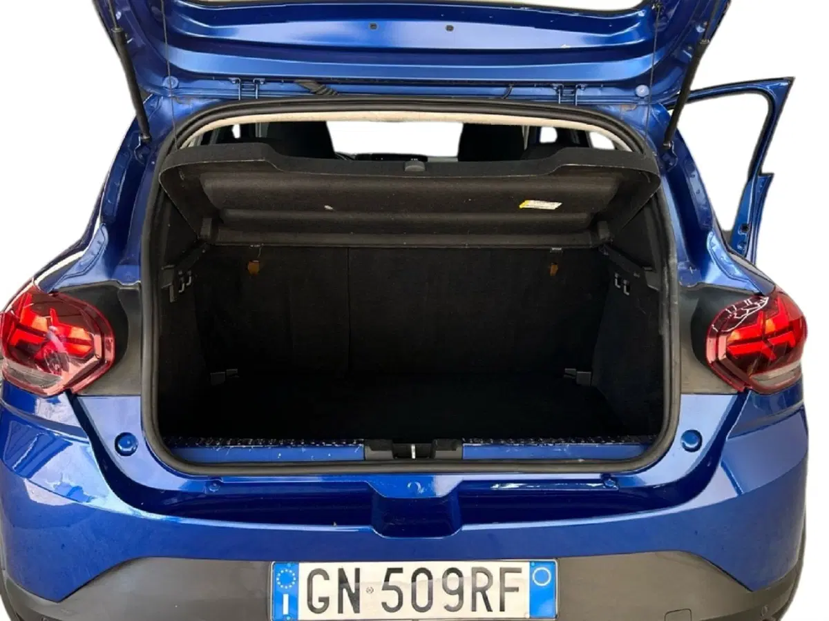 Dacia Sandero usata a Roma (10)
