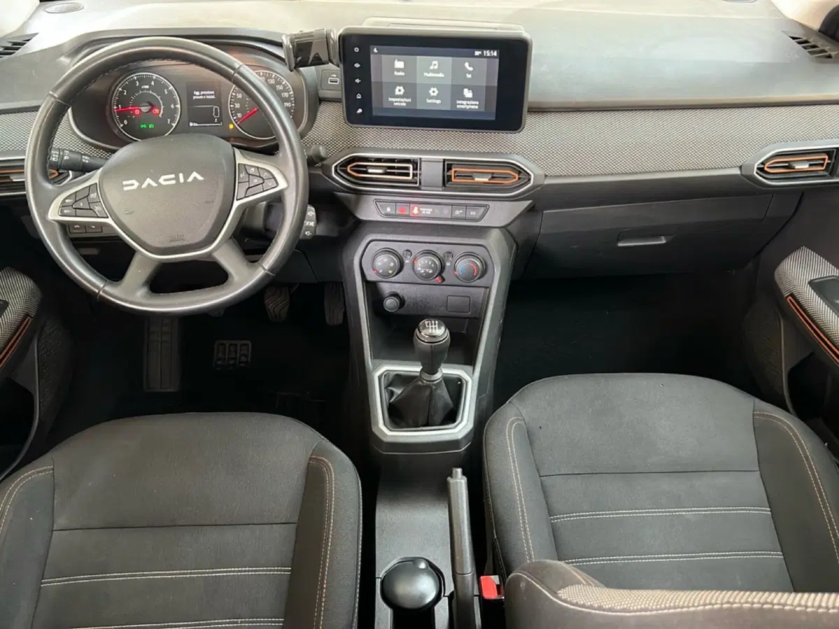 Dacia Sandero usata a Roma (11)