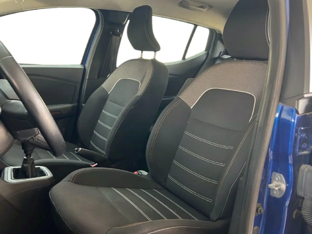 Dacia Sandero usata a Roma (12)