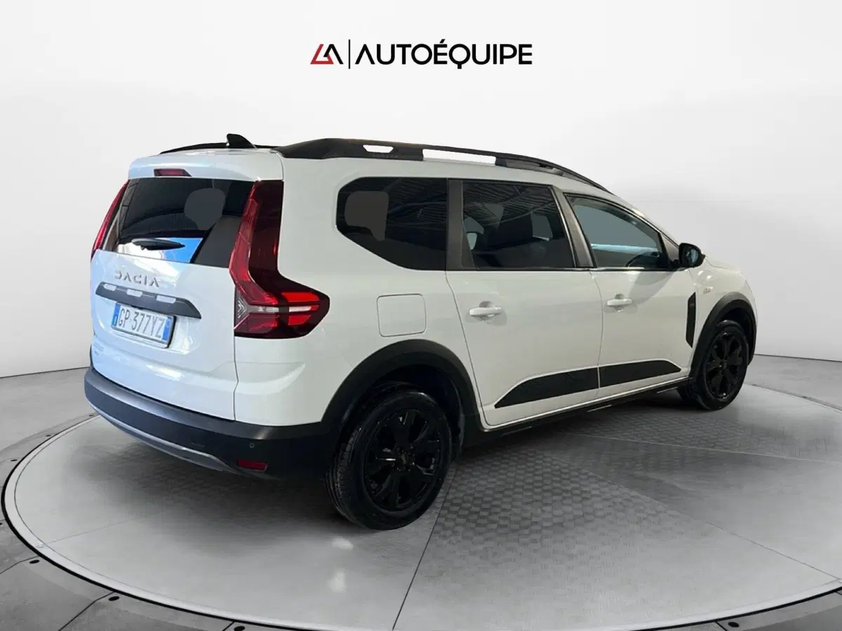 Dacia Jogger usata a Roma (5)
