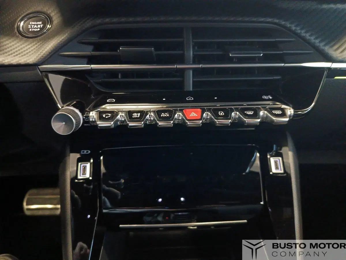 Peugeot 208 usata a Varese (14)