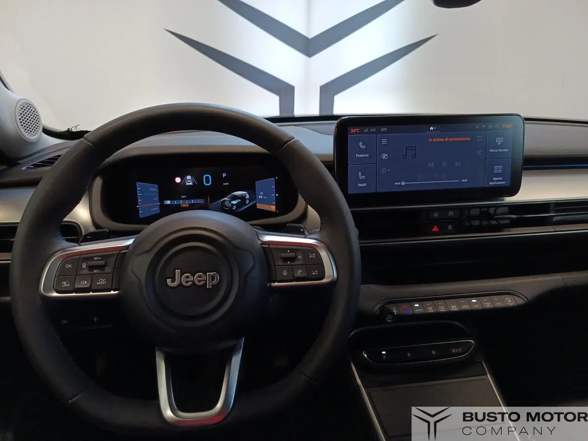 Jeep Avenger usata a Varese (13)