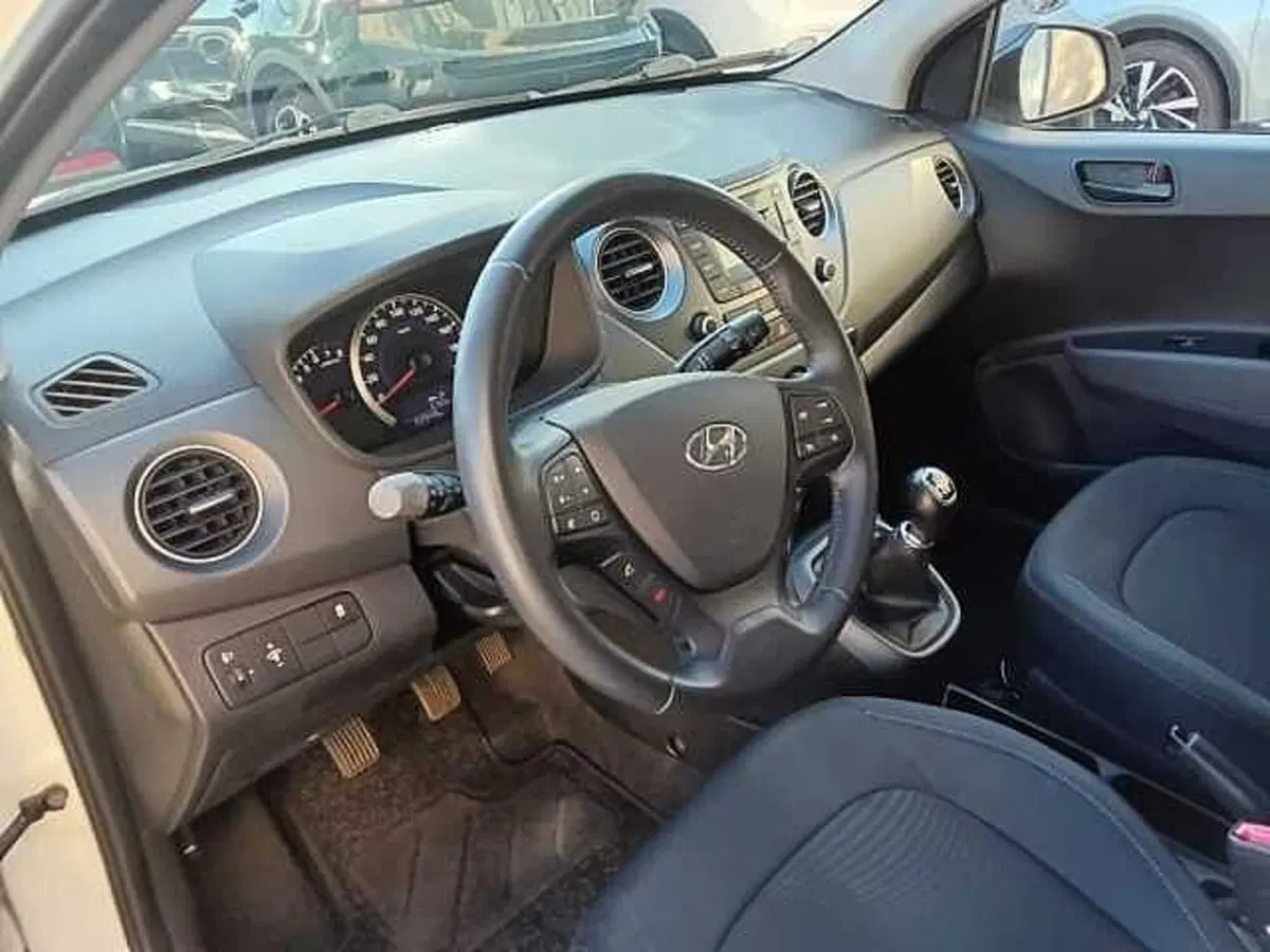 Hyundai i10 usata a Firenze (12)