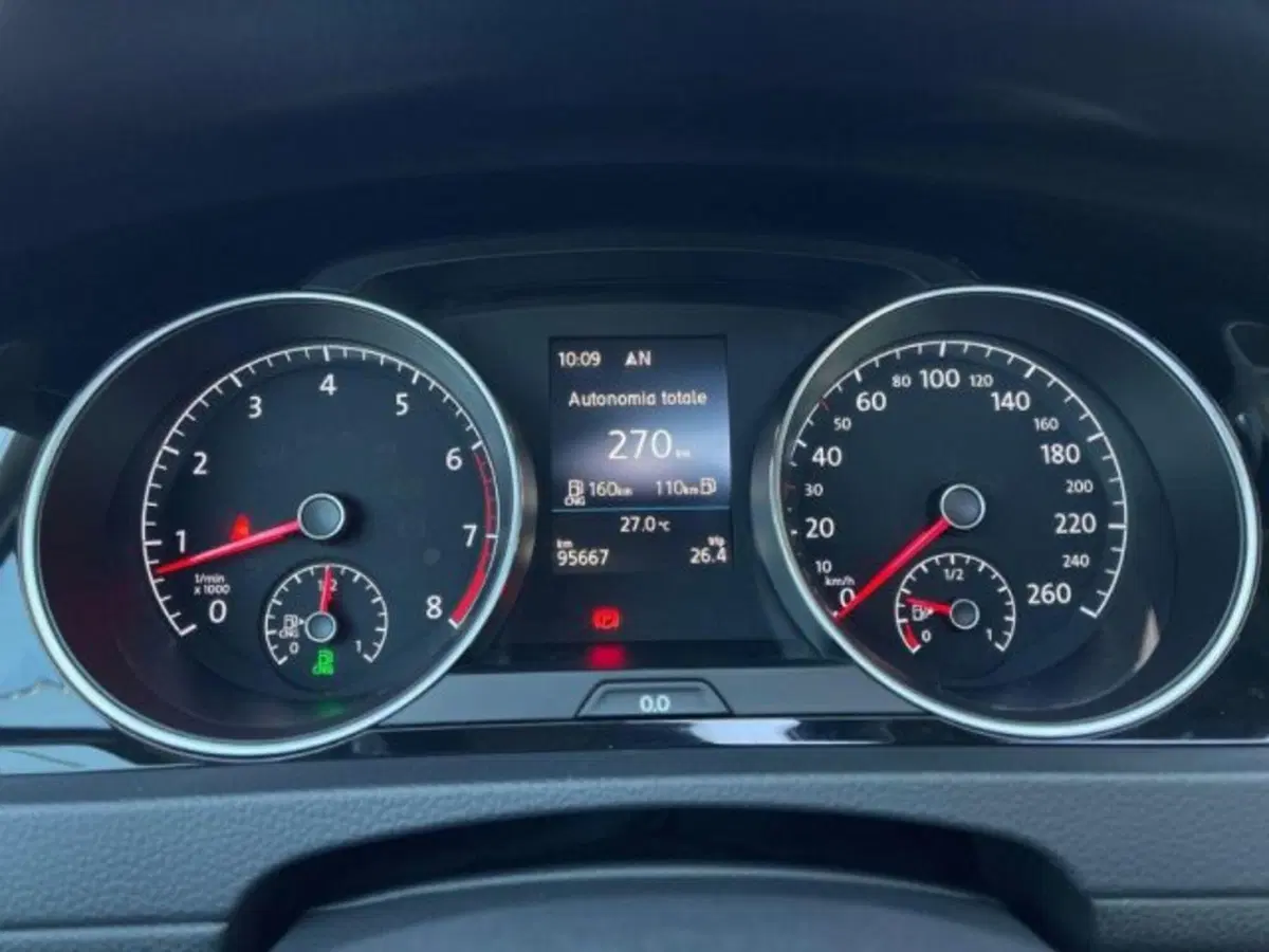 Volkswagen Golf usata a Ancona (12)