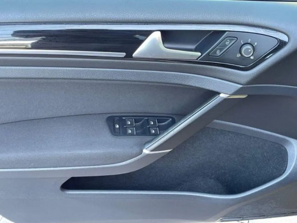 Volkswagen Golf usata a Ancona (13)