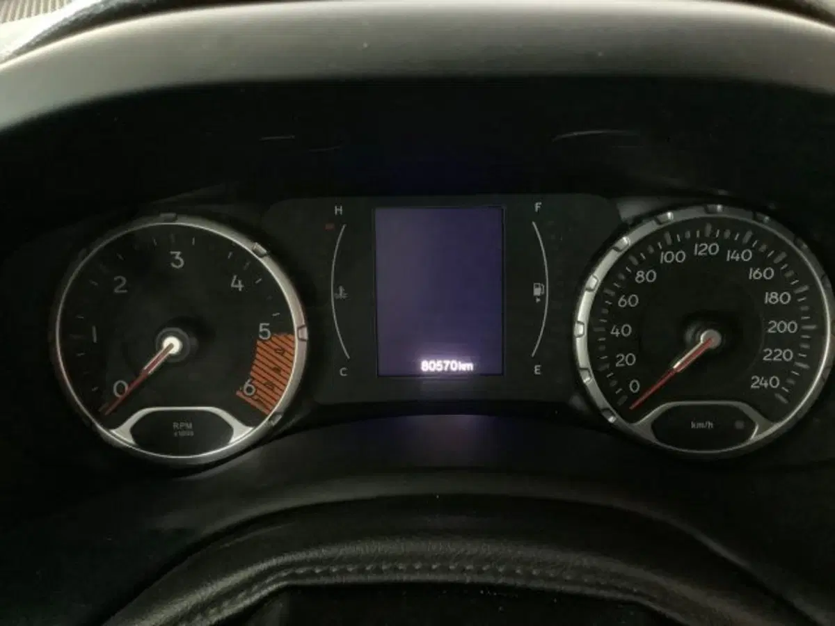 Jeep Renegade usata a Catania (15)