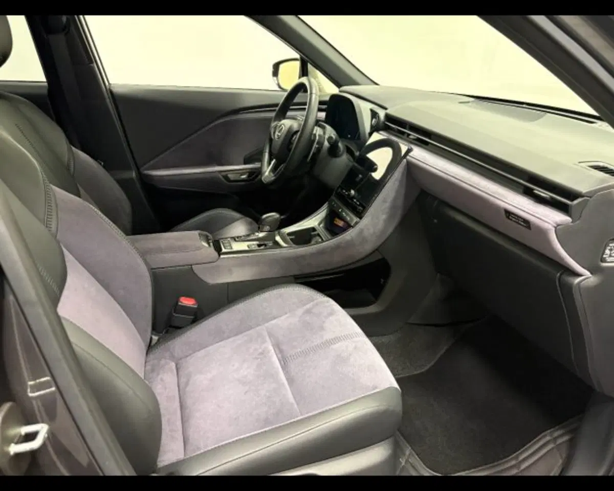 Lexus LBX usata a Treviso (4)
