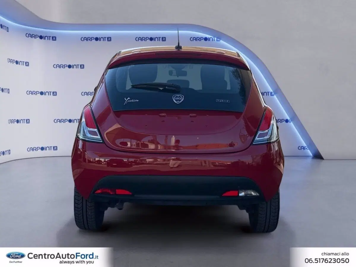 Lancia Ypsilon usata a Roma (4)