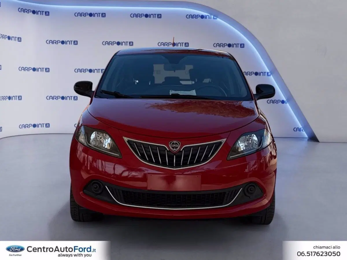 Lancia Ypsilon usata a Roma (8)