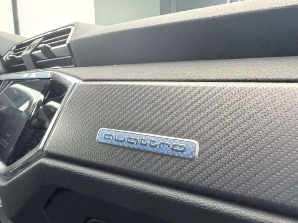 Audi RS Q3 Sportback usata a Torino (10)