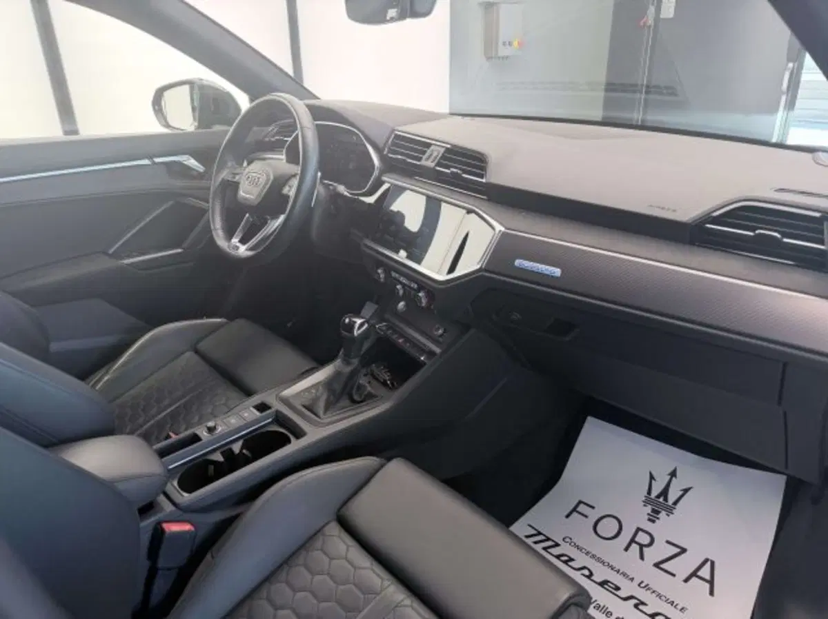 Audi RS Q3 Sportback usata a Torino (8)