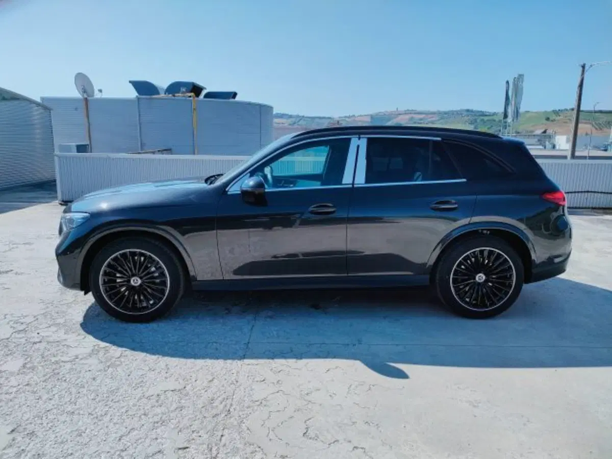 Mercedes-Benz GLC Coupé nuova a Teramo (3)