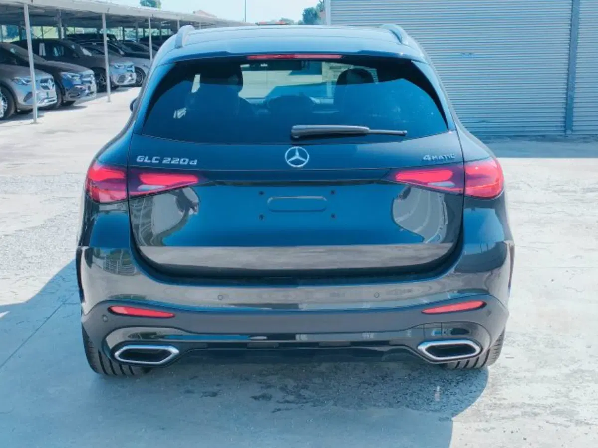 Mercedes-Benz GLC Coupé nuova a Teramo (4)