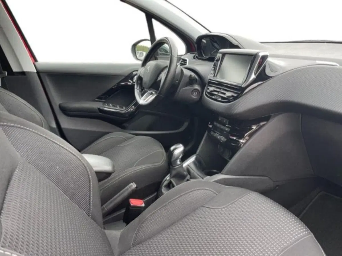 Peugeot 208 usata a Vercelli (14)