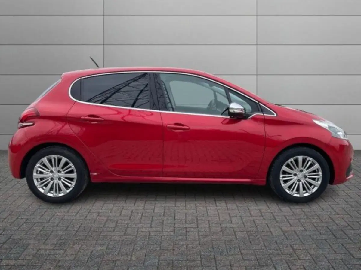 Peugeot 208 usata a Vercelli (3)