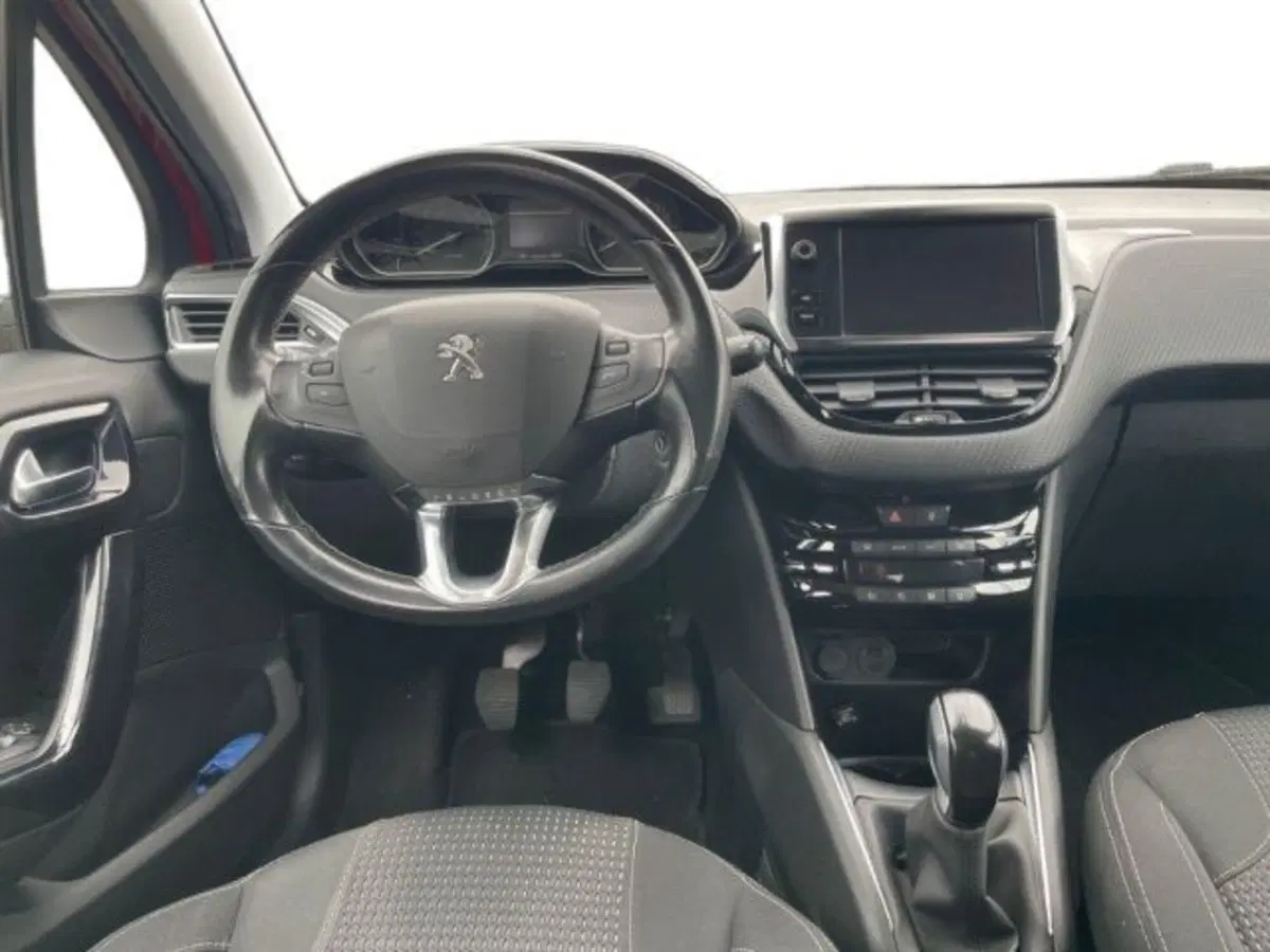 Peugeot 208 usata a Vercelli (7)