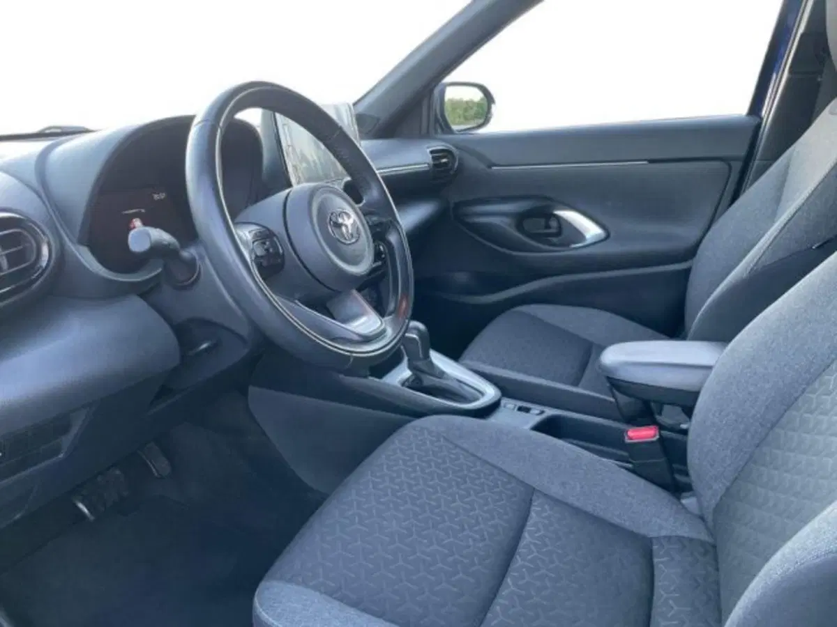 Toyota Yaris Cross usata a Vercelli (7)