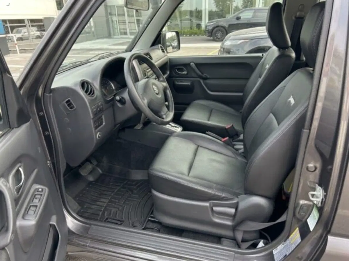 Suzuki Jimny usata a Lucca (8)