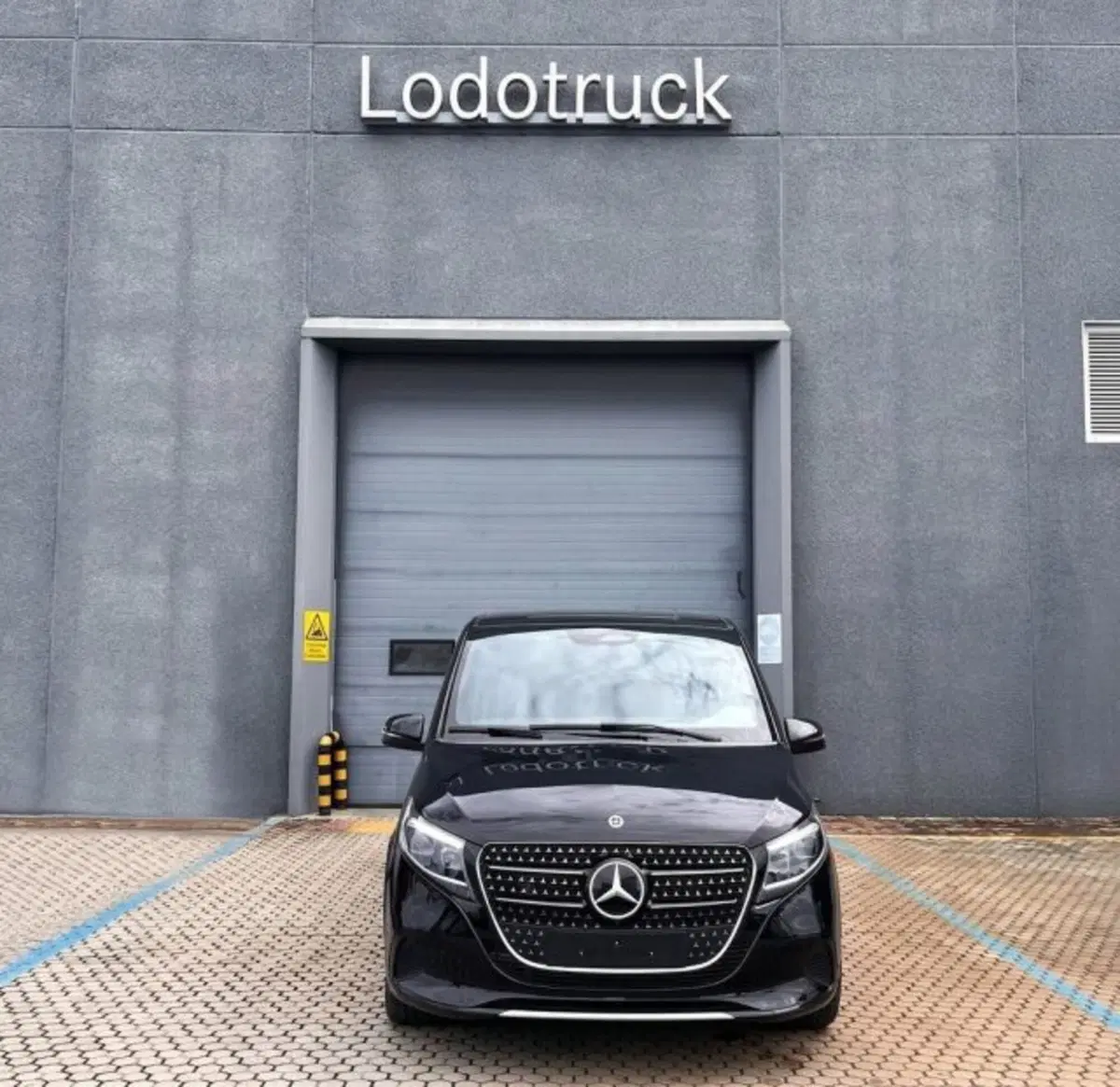 Mercedes-Benz Classe V nuova a Bergamo (2)