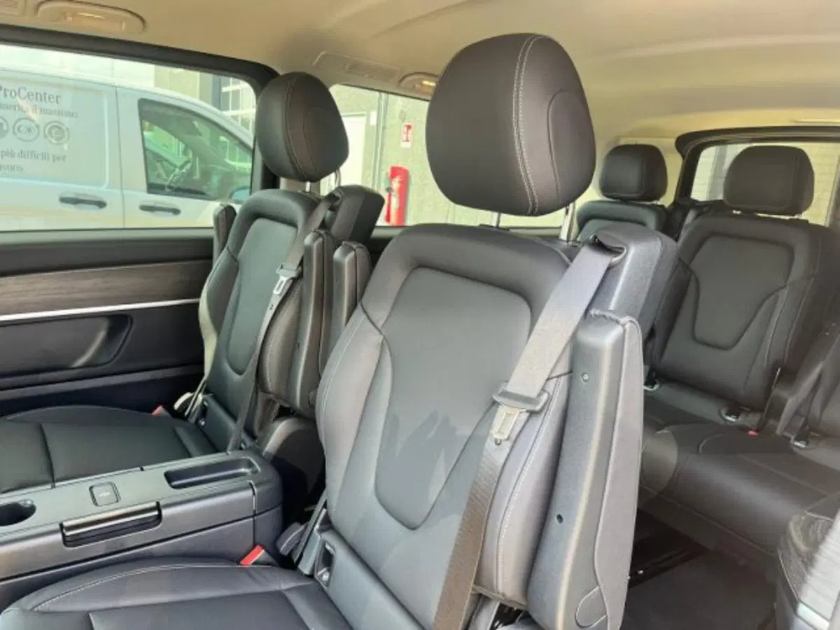 Mercedes-Benz Classe V nuova a Bergamo (13)