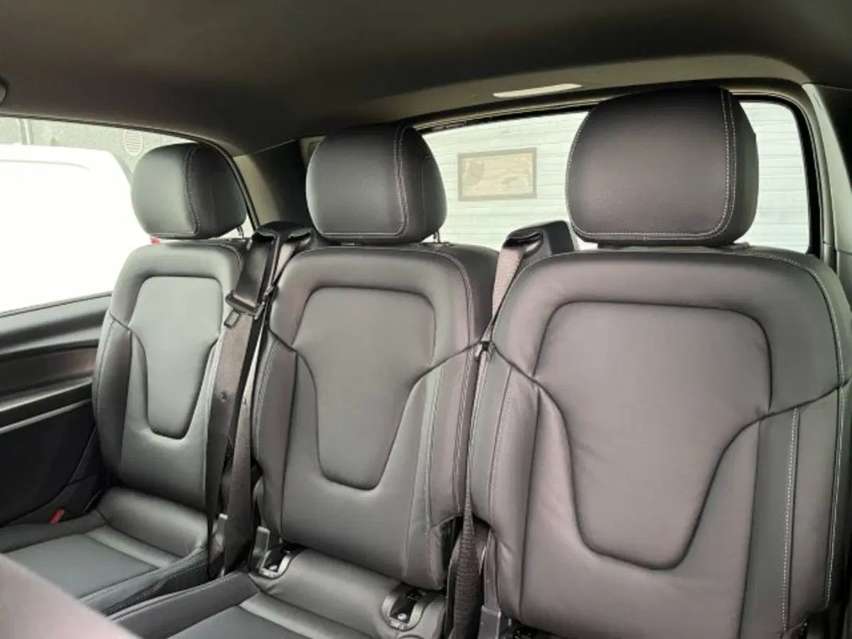 Mercedes-Benz Classe V nuova a Bergamo (14)
