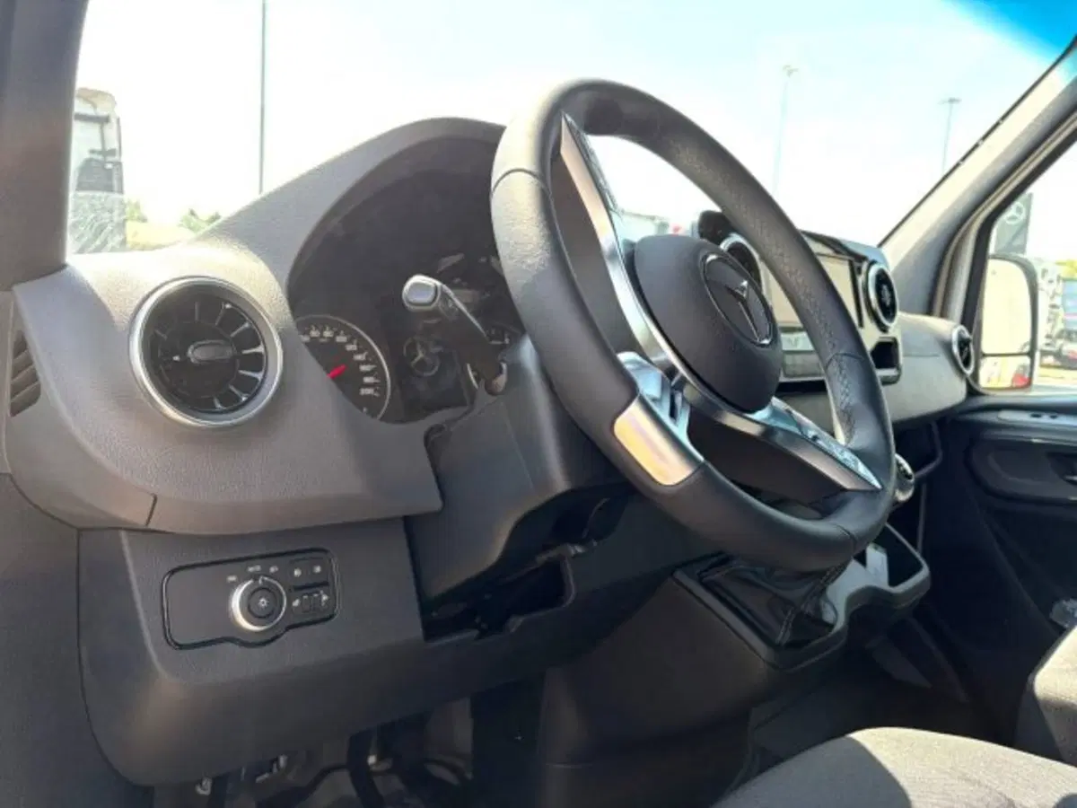 Mercedes-Benz Sprinter nuova a Bergamo (7)