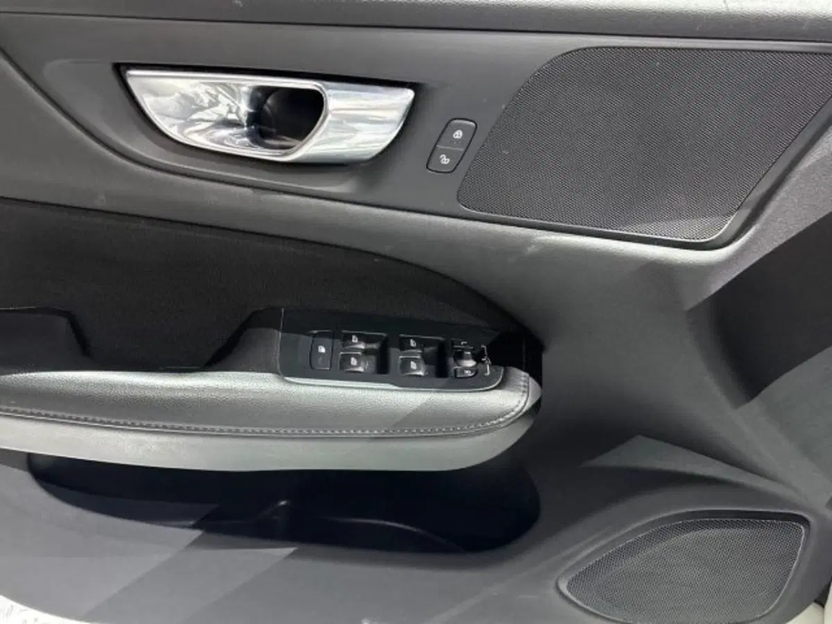 Volvo V60 usata a Bologna (10)