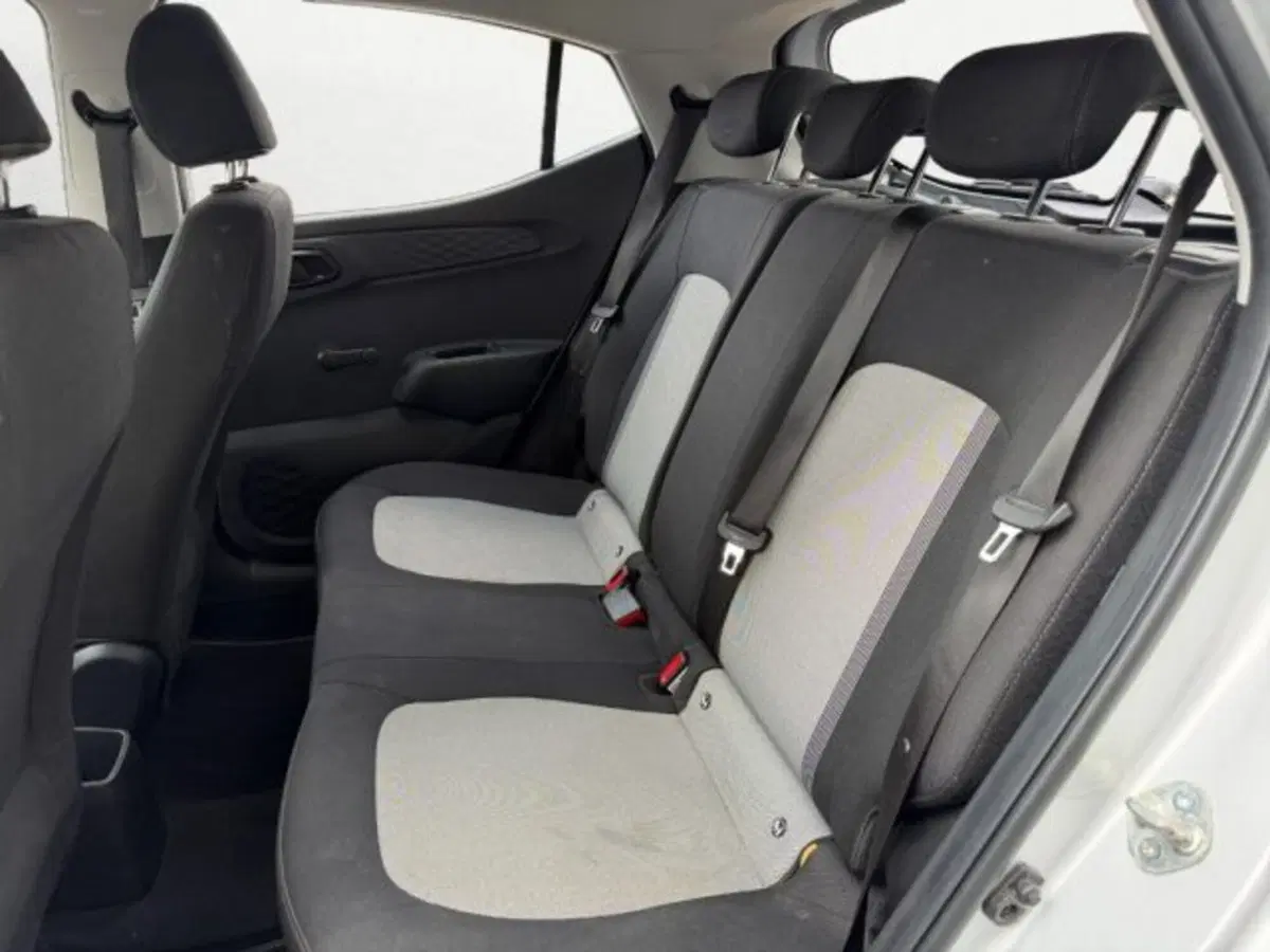 Hyundai i10 usata a Treviso (13)