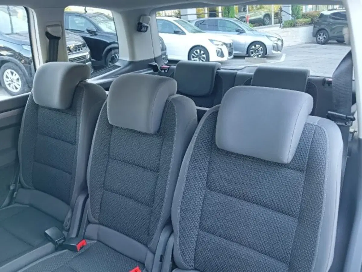 Volkswagen Touran usata a Brescia (10)