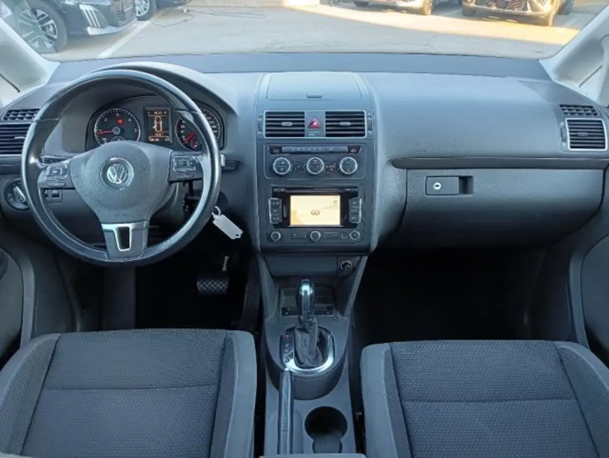 Volkswagen Touran usata a Brescia (15)