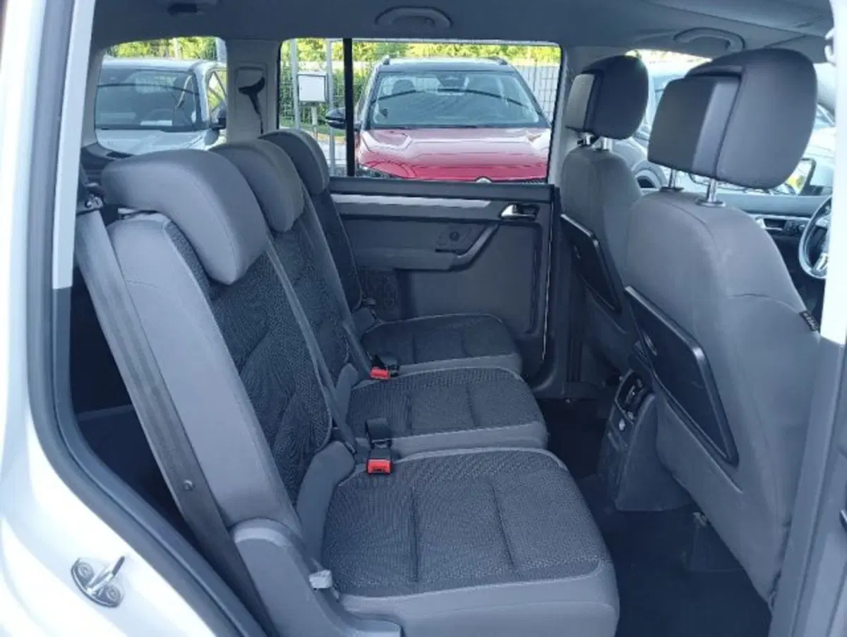 Volkswagen Touran usata a Brescia (19)