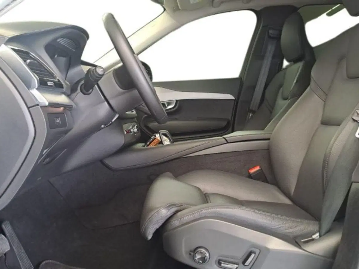 Volvo XC90 usata a Verona (8)