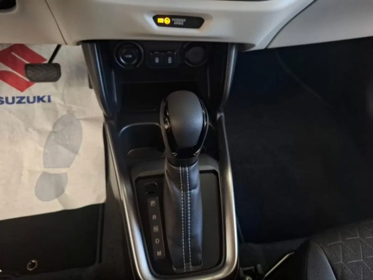 Suzuki Swift nuova a Reggio Emilia (10)