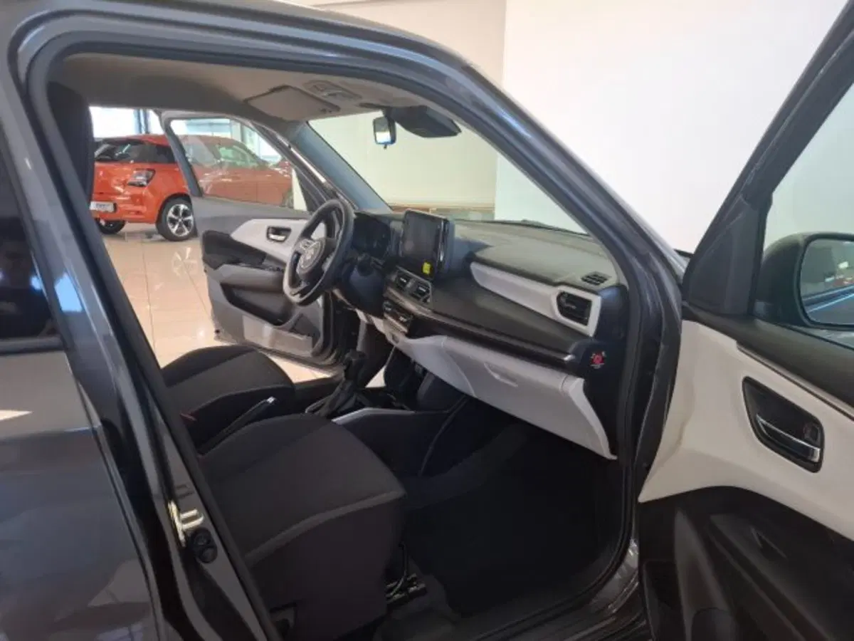 Suzuki Swift nuova a Reggio Emilia (15)