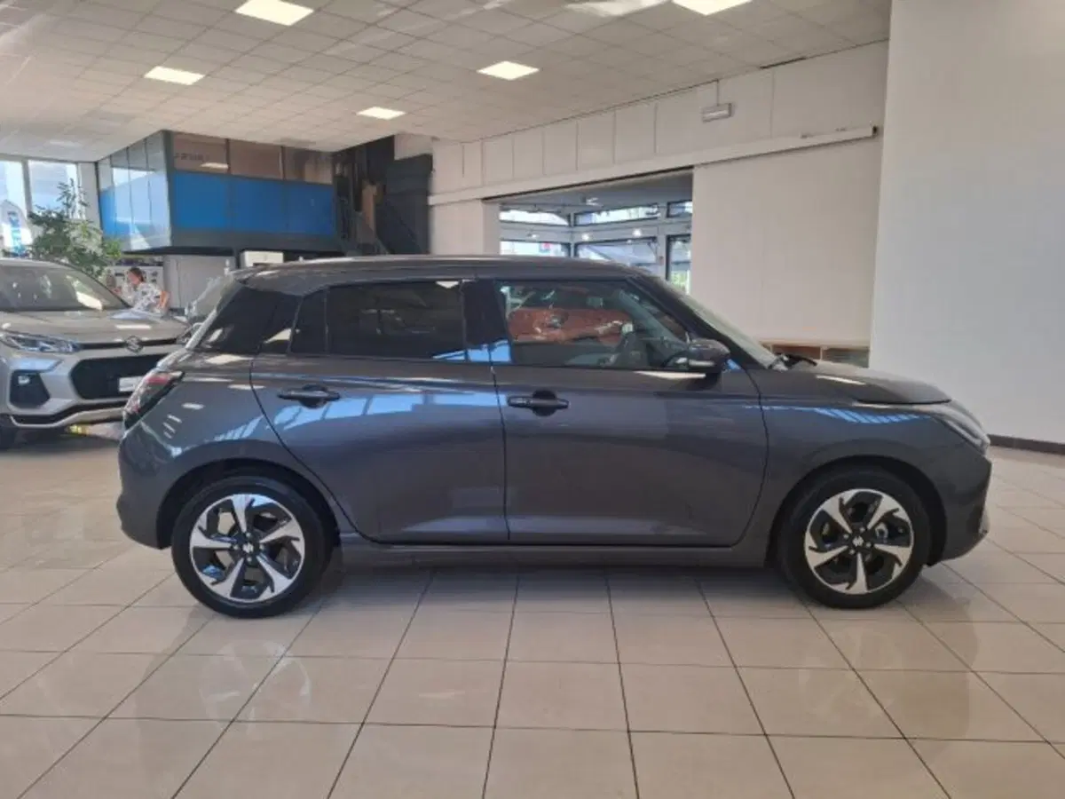 Suzuki Swift nuova a Reggio Emilia (5)