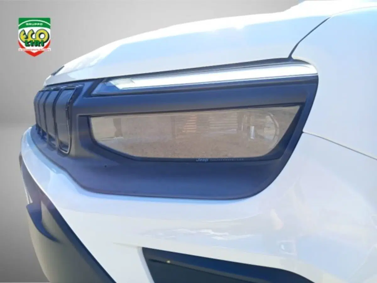 Jeep Avenger nuova a Frosinone (16)