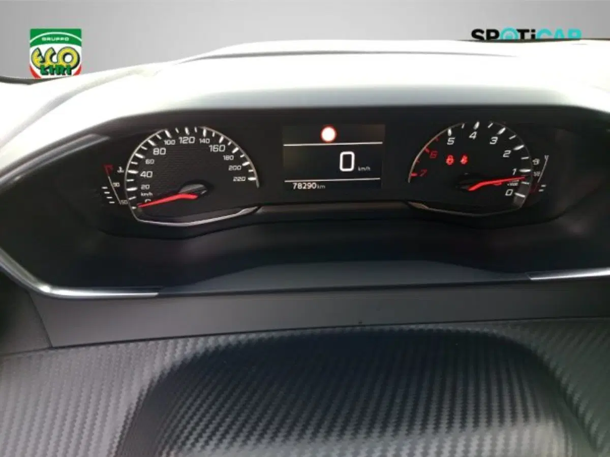 Peugeot 208 usata a Frosinone (9)