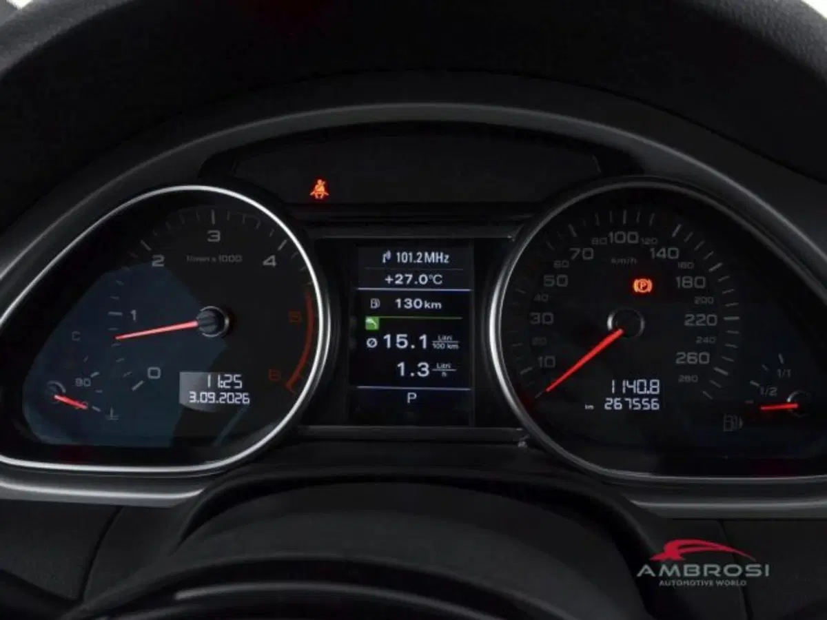 Audi Q7 usata a Perugia (14)