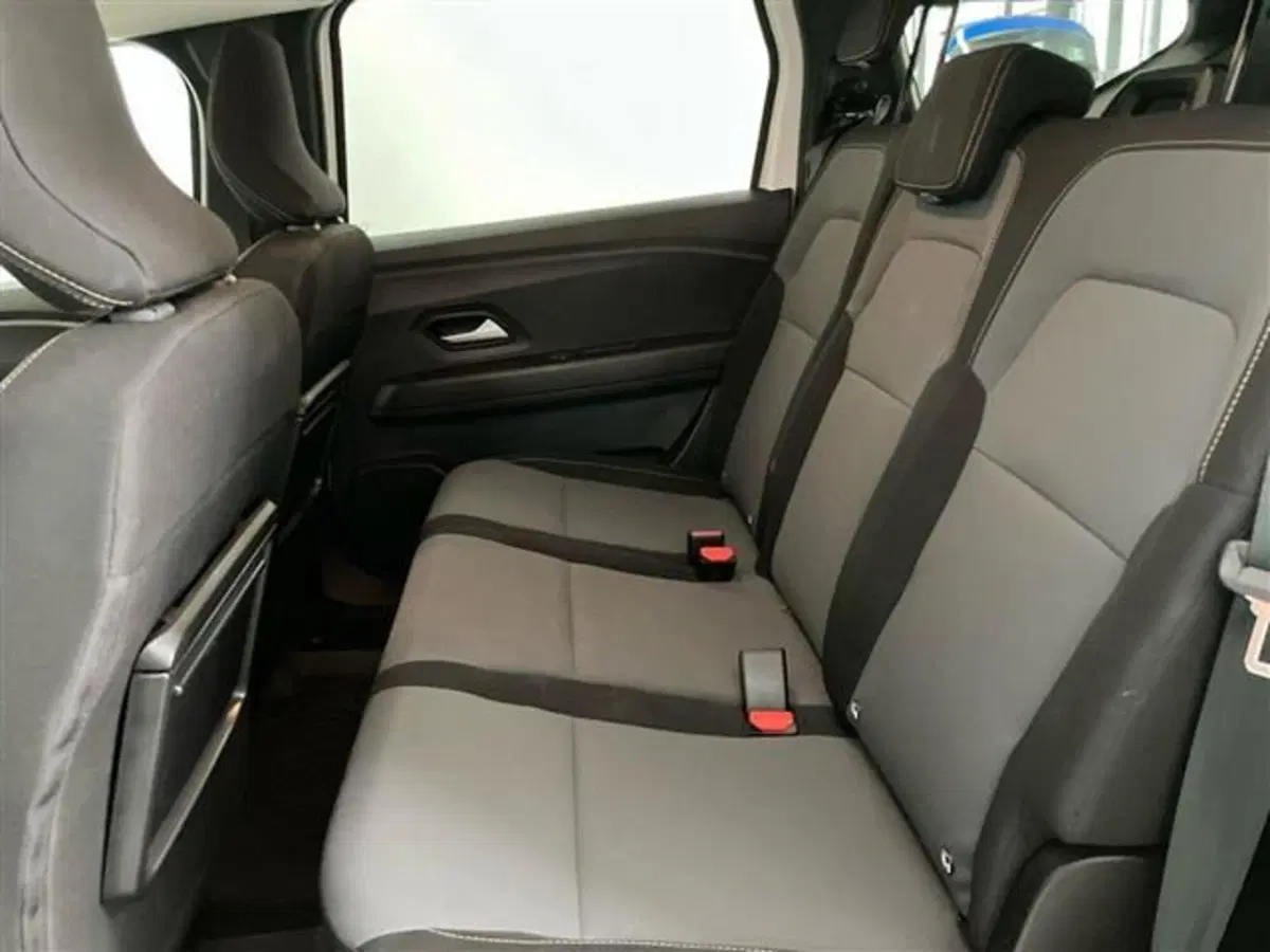 Dacia Jogger usata a Como (11)