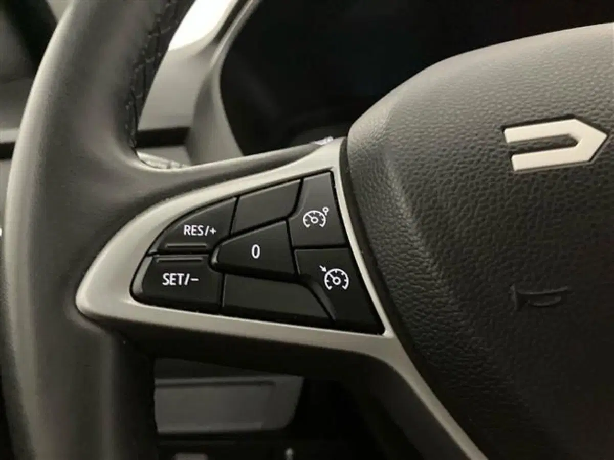 Dacia Jogger usata a Como (16)