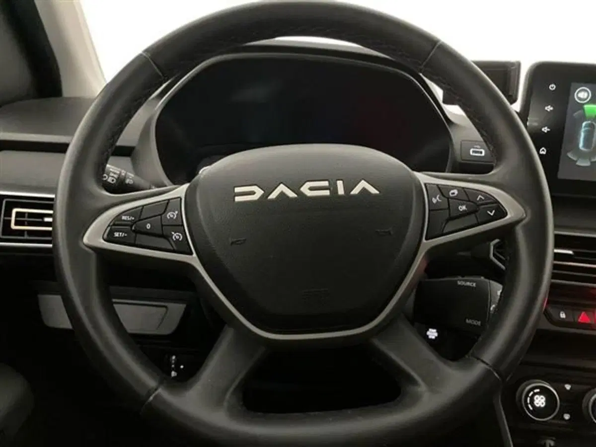 Dacia Jogger usata a Como (17)