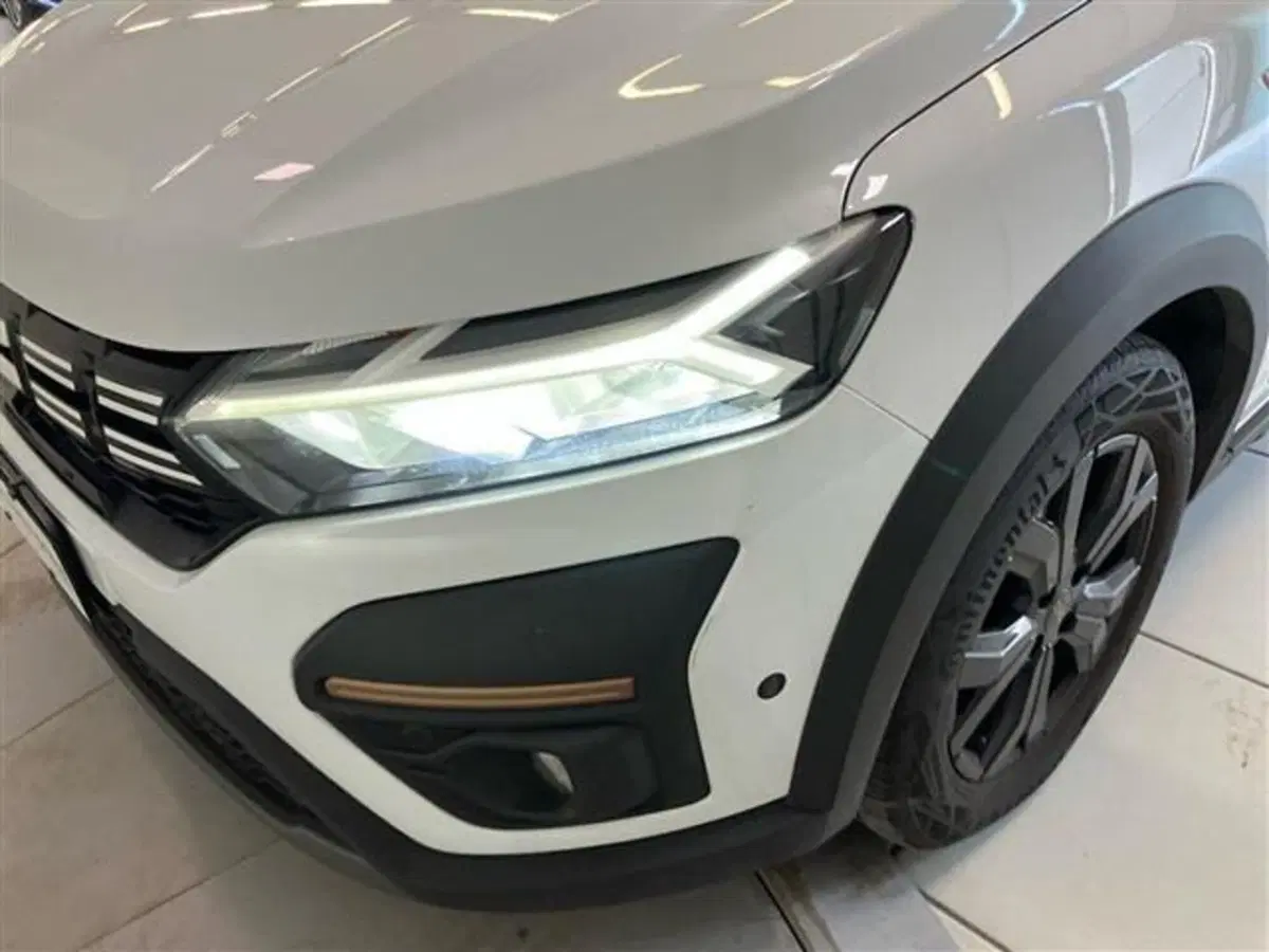 Dacia Jogger usata a Como (7)