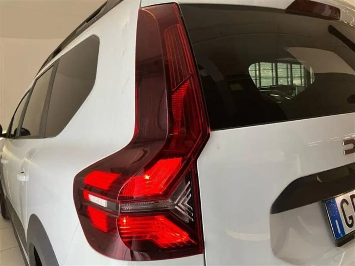 Dacia Jogger usata a Como (8)