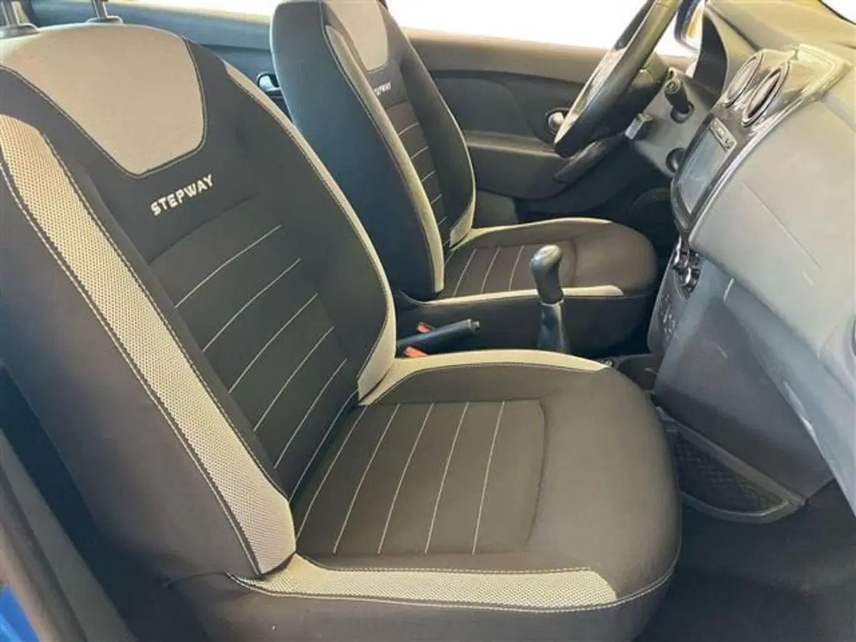 Dacia Sandero usata a Como (11)