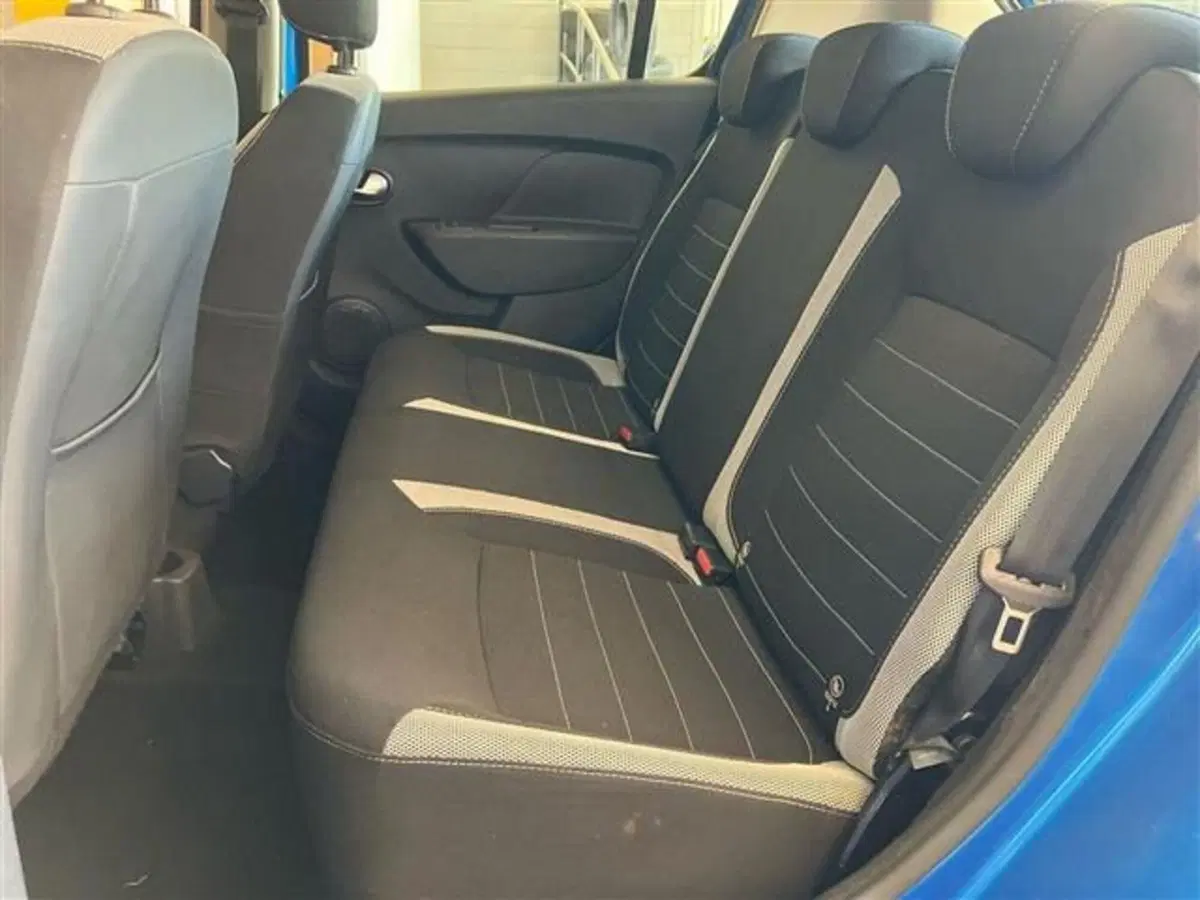 Dacia Sandero usata a Como (12)